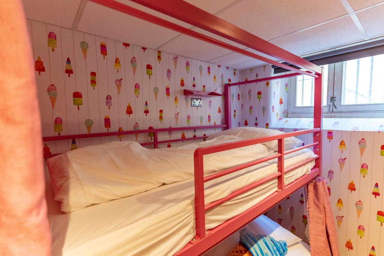 Hostelle - Women Only Albergue